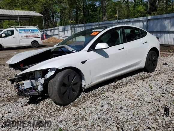 2024 Tesla Model 3 z VIN 5YJ3E1EA6RF734033, wystawiony jako Copart lot #52305665 z przebiegiem 21 081 mil mil oraz Szkoda całkowita • Salvage title. Historia ofert i sprzedaży dostępna na DreamBid. Obrazek 1.