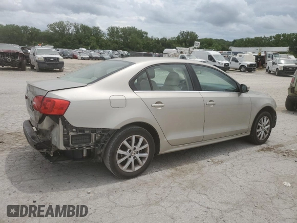 2014 Volkswagen Jetta SE with VIN 3VWD07AJ6EM209228, listed as a Copart auction lot 60500525 with 118,261 mi miles and Salvage title. Bid and sale history available at DreamBid. Image 3.