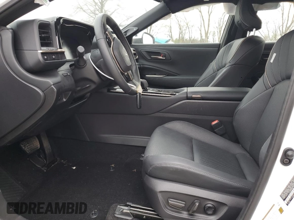 2024 Toyota Crown XLE с VIN JTDAAAAF7R3019666, выставлен на аукционе Copart как лот 52778215 с пробегом 1 096 миль миль и Списание • Salvage title. История ставок и продаж доступна на DreamBid. Изображение 7.