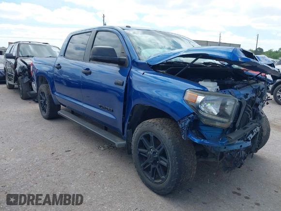 2018 Toyota Tundra 2WD SR5 with VIN 5TFEY5F16JX232154, listed as a IAAI auction lot 42025962 with 1 mi miles. Bid and sale history available at carsss.com. Image 1.