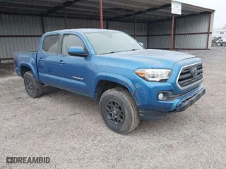 2018 Toyota Tacoma SR with VIN 5TFCZ5AN1JX133174, listed as a IAAI auction lot 41171820 with 82,782 mi miles. Bid and sale history available at carsss.com. Image 1.