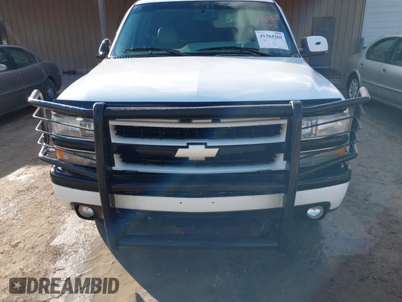 2006 Chevrolet Tahoe Z71 with VIN 1GNEK13T16R145104, listed as a IAAI auction lot 41364369 with 263,864 mi miles. Bid and sale history available at carsss.com. Image 6.