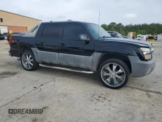2002 Chevrolet Avalanche with VIN 3GNEC13T92G158903, listed as a Copart auction lot 54368185 with 231,991 mi miles and Clean Title. Bid and sale history available at carsss.com. Image 4.