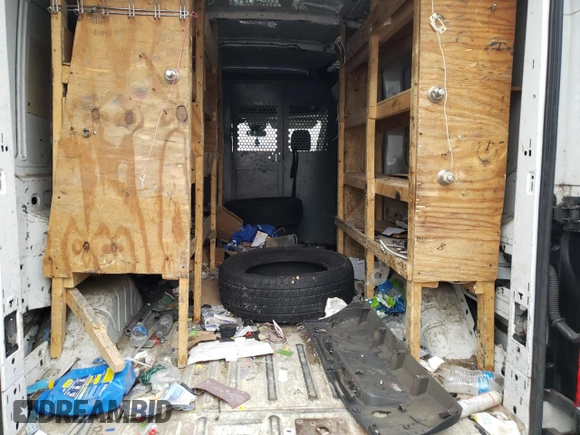 2016 Ford Transit z VIN 1FTYE2CMXGKA31642, wystawiony jako Copart lot #78553644 z przebiegiem 135 761 mil mil oraz Szkoda całkowita • Salvage title. Historia ofert i sprzedaży dostępna na DreamBid. Obrazek 10.