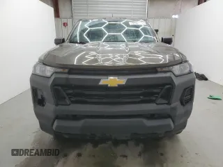 2023 Chevrolet Colorado 2WD Work Truck z VIN 1GCGSBEC9P1263440, wystawiony jako Copart lot #55616485 z przebiegiem 16 169 mil mil oraz Czysty tytuł • Clean title. Historia ofert i sprzedaży dostępna na DreamBid. Obrazek 5.