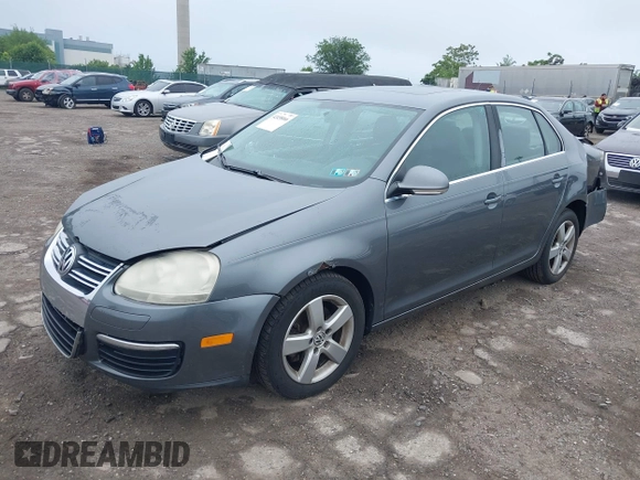 2009 Volkswagen Jetta SE with VIN 3VWRZ71K99M121820, listed as a IAAI auction lot 42458066 with 177,287 mi miles and . Bid and sale history available at DreamBid. Image 18.
