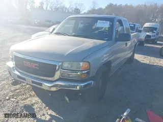 2004 GMC Sierra 1500 SLE with VIN 2GTEC19V641299523, listed as a IAAI auction lot 41690931 with 232,038 mi miles. Bid and sale history available at carsss.com. Image 17.