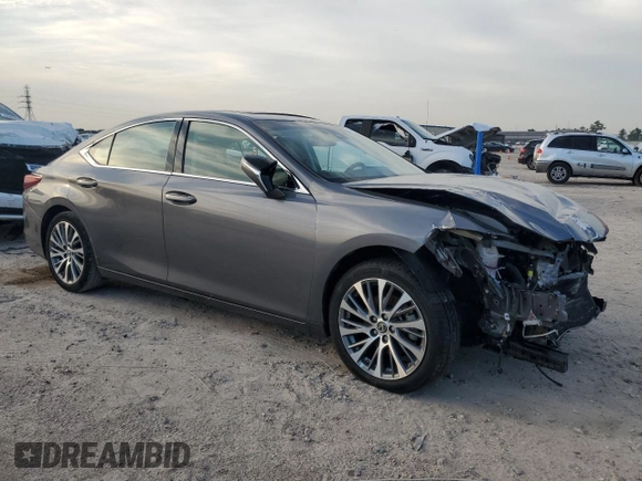 2019 Lexus ES 350 with VIN 58ABZ1B11KU001538, listed as a Copart auction lot 55641085 with 70,411 mi miles and Salvage Title. Bid and sale history available at DreamBid. Image 4.