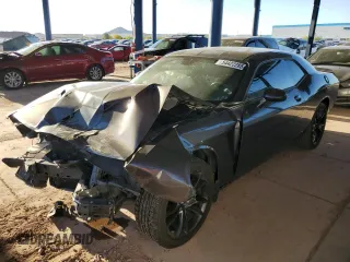2017 Dodge Challenger SXT z VIN 2C3CDZAG0HH502441, wystawiony jako Copart lot #54422285 z przebiegiem 86 439 mil mil oraz Szkody całkowita. Historia ofert i sprzedaży dostępna na DreamBid. Obrazek 1.
