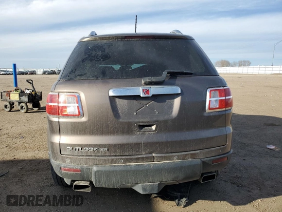 2008 Saturn Outlook XR z VIN 5GZER23758J193198, wystawiony jako Copart lot #49411915 z przebiegiem 151 966 mil mil oraz Szkoda całkowita • Salvage title. Historia ofert i sprzedaży dostępna na DreamBid. Obrazek 6.