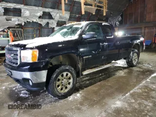 2012 GMC Sierra 2500HD SLE z VIN 1GT220CG1CZ202356, wystawiony jako Copart lot #44493865 z przebiegiem 153 704 mil mil oraz Szkoda całkowita • Salvage title. Historia ofert i sprzedaży dostępna na DreamBid. Obrazek 1.