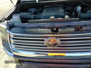 2019 Toyota Tundra SR5 with VIN 5TFHY5F14KX811044, listed as a Copart auction lot 84293805 with 117,225 mi miles and Salvage title. Bid and sale history available at DreamBid. Image 13.