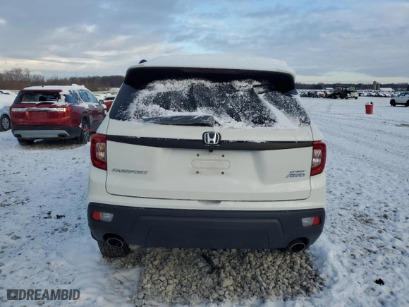 2019 Honda Passport Sport with VIN 5FNYF8H21KB017819, listed as a Copart auction lot 82897434 with 0 mi miles and Clean Title. Bid and sale history available at carsss.com. Image 6.