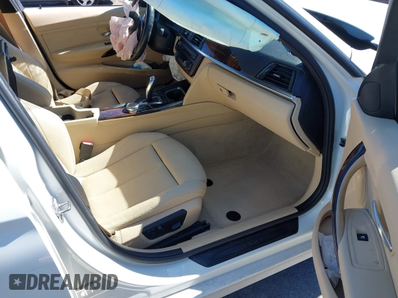 2014 BMW 3 Series 320i with VIN WBA3B1C50EK135458, listed as a IAAI auction lot 41631722 with 1 mi miles. Bid and sale history available at carsss.com. Image 5.