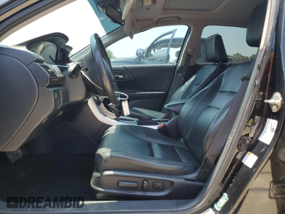 2014 Honda Accord Touring z VIN 1HGCR3F92EA002801, wystawiony jako Copart lot #59150495 z przebiegiem 112 377 mil mil oraz Szkoda całkowita • Salvage title. Historia ofert i sprzedaży dostępna na DreamBid. Obrazek 7.