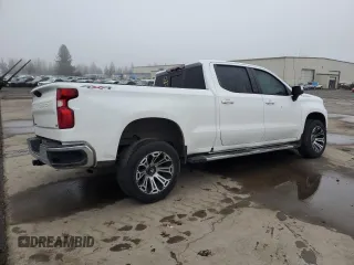 2021 Chevrolet Silverado 1500 LT with VIN 3GCUYDET6MG120259, listed as a Copart auction lot 88009355 with 138,923 mi miles and Salvage Title. Bid and sale history available at carsss.com. Image 3.