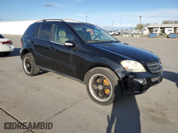 2007 Mercedes-Benz M 350 with VIN 4JGBB86E77A172885, listed as a Copart auction lot 47502005 with 306,918 mi miles and Clean Title. Bid and sale history available at DreamBid. Image 4.