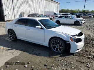 2014 Chrysler 300 S with VIN 2C3CCABG3EH103232, listed as a Copart auction lot 51440235 with 78,093 mi miles and Salvage Title. Bid and sale history available at DreamBid. Image 4.