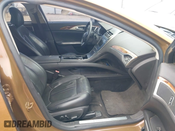 2014 Lincoln MKZ with VIN 3LN6L2GK5ER808304, listed as a IAAI auction lot 42452852 with 193,252 mi miles and . Bid and sale history available at DreamBid. Image 5.
