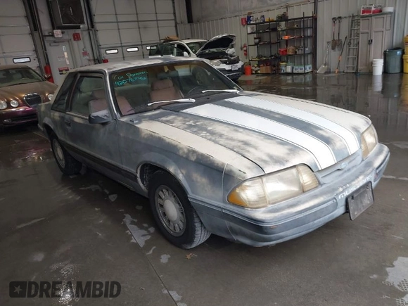 1989 Ford Mustang with VIN 1FABP40A3KF188992, listed as a IAAI auction lot 42076796 with 43,676 mi miles and . Bid and sale history available at DreamBid. Image 1.