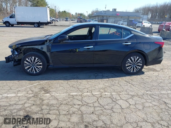2024 Nissan Altima SV with VIN 1N4BL4DV7RN365293, listed as a IAAI auction lot 41795920 with 28,939 mi miles and . Bid and sale history available at carsss.com. Image 15.