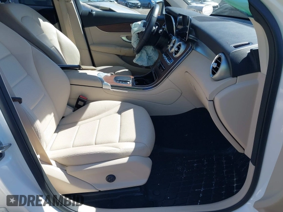 2022 Mercedes-Benz GLC 300 with VIN W1N0G8EB1NV344248, listed as a IAAI auction lot 42059529 with 28,500 mi miles and . Bid and sale history available at DreamBid. Image 5.