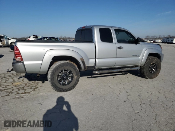 2007 Toyota Tacoma PreRunner z VIN 5TETU62N27Z373595, wystawiony jako Copart lot #48317165 z przebiegiem 169 473 mil mil oraz Szkoda całkowita • Salvage title. Historia ofert i sprzedaży dostępna na DreamBid. Obrazek 3.
