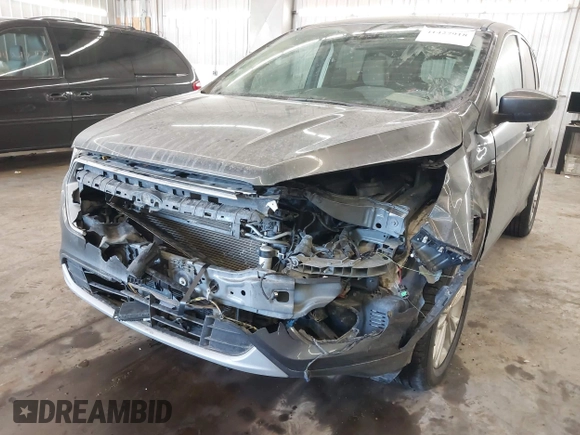 2019 Ford Escape SE with VIN 1FMCU9GD8KUA65460, listed as a IAAI auction lot 41427918 with 135,087 mi miles. Bid and sale history available at carsss.com. Image 6.