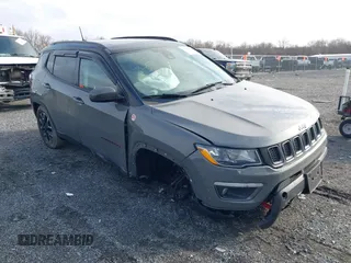 2020 Jeep Compass Trailhawk z VIN 3C4NJDDB2LT143948, wystawiony jako IAAI lot #41834991 z przebiegiem 99 457 mil mil oraz . Historia ofert i sprzedaży dostępna na DreamBid. Obrazek 1.