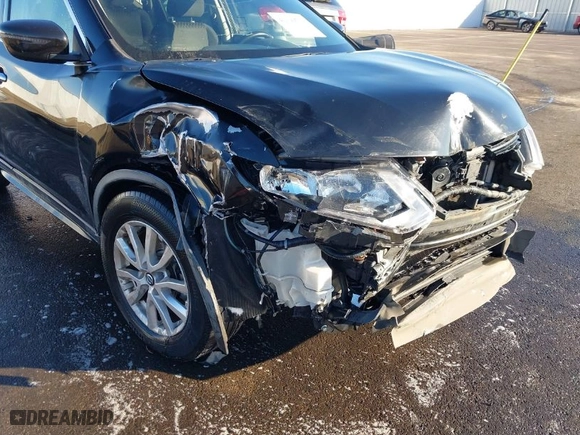 2018 Nissan Rogue SV with VIN KNMAT2MT0JP603518, listed as a IAAI auction lot 41399753 with 107815 miles. Bid and sale history available at carsss.com. Image 6.