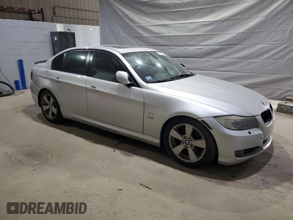 2010 BMW 3 Series 328i xDrive с VIN WBAPK5C53AA646963, выставлен на аукционе Copart как лот 57481095 с пробегом 197 165 миль миль и Списание • Salvage title. История ставок и продаж доступна на DreamBid. Изображение 4.