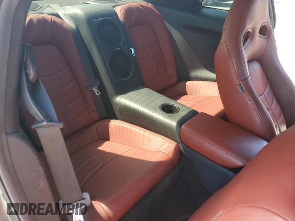 2014 Nissan GT-R Premium z VIN JN1AR5EF0EM270336, wystawiony jako Copart lot #53300865 z przebiegiem 18 769 mil mil oraz Tytuł czysty. Historia ofert i sprzedaży dostępna na DreamBid. Obrazek 10.