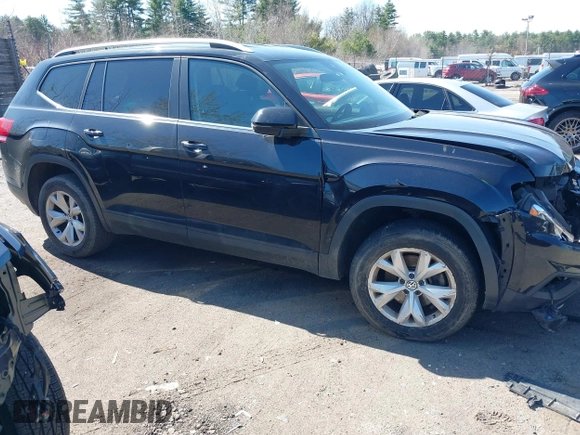 2018 Volkswagen Atlas SE with VIN 1V2DP2CA9JC599623, listed as a IAAI auction lot 42065906 with Not provided miles and . Bid and sale history available at DreamBid. Image 13.