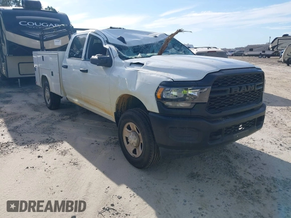 2024 Ram 2500 Tradesman with VIN 3C6UR5HJXRG151946, listed as a IAAI auction lot 40958376 with 29,948 mi miles. Bid and sale history available at carsss.com. Image 1.