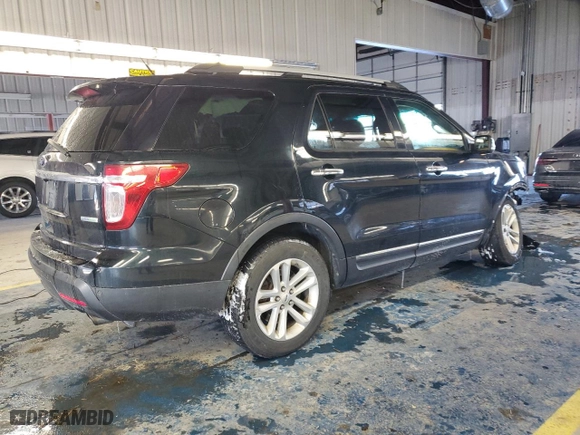 2014 Ford Explorer XLT with VIN 1FM5K7D90EGB91785, listed as a Copart auction lot 88529635 with 144,151 mi miles and Salvage Title. Bid and sale history available at carsss.com. Image 3.