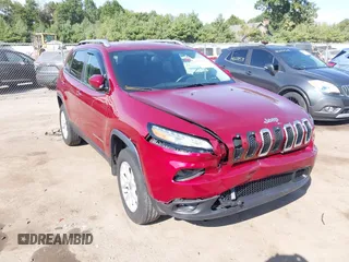2015 Jeep Cherokee Latitude с VIN 1C4PJMCSXFW626371, выставлен на аукционе IAAI как лот 40336571 с пробегом 94 345 миль миль и . История ставок и продаж доступна на DreamBid. Изображение 1.
