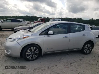 2015 Nissan LEAF SV with VIN 1N4AZ0CP3FC320333, listed as a Copart auction lot 62430113 with 54,127 mi miles. Bid and sale history available at carsss.com. Image 1.