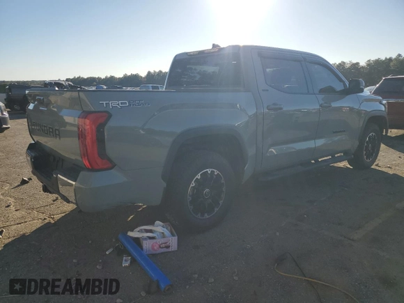 2022 Toyota Tundra 2WD SR5 with VIN 5TFLA5AB6NX014488, listed as a Copart auction lot 86170704 with 72,317 mi miles and Salvage Title. Bid and sale history available at carsss.com. Image 3.