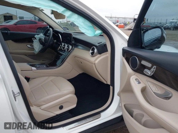2022 Mercedes-Benz GLC 300 z VIN W1N0G8DB4NV394935, wystawiony jako IAAI lot #42184174 z przebiegiem 39 475 mil mil oraz . Historia ofert i sprzedaży dostępna na DreamBid. Obrazek 5.