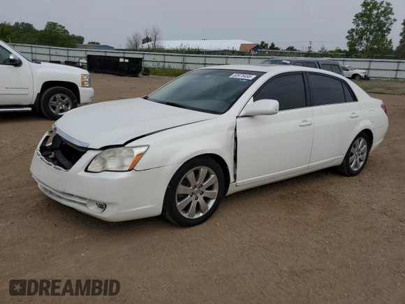 2007 Toyota Avalon XL z VIN 4T1BK36B17U230285, wystawiony jako Copart lot #60976495 z przebiegiem 63 013 mil mil oraz Szkoda całkowita • Salvage title. Historia ofert i sprzedaży dostępna na DreamBid. Obrazek 1.