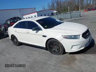 2013 Ford Police Interceptor с VIN 1FAHP2M82DG134893, выставлен на аукционе IAAI как лот 41813145 с пробегом Не указан миль и . История ставок и продаж доступна на DreamBid. Изображение 1.