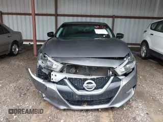 2018 Nissan Maxima Platinum z VIN 1N4AA6AP4JC390235, wystawiony jako IAAI lot #42376364 z przebiegiem 152 293 mil mil oraz . Historia ofert i sprzedaży dostępna na DreamBid. Obrazek 12.