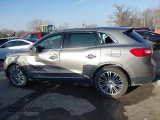 2016 Lincoln MKX Reserve with VIN 2LMPJ6LR5GBL84004, listed as a IAAI auction lot 41816670 with 55,199 mi miles. Bid and sale history available at carsss.com. Image 6.