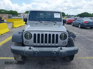 2017 Jeep Wrangler Sport с VIN 1C4AJWAG5HL612799, выставлен на аукционе IAAI как лот 42400375 с пробегом Не указан миль и . История ставок и продаж доступна на DreamBid. Изображение 12.