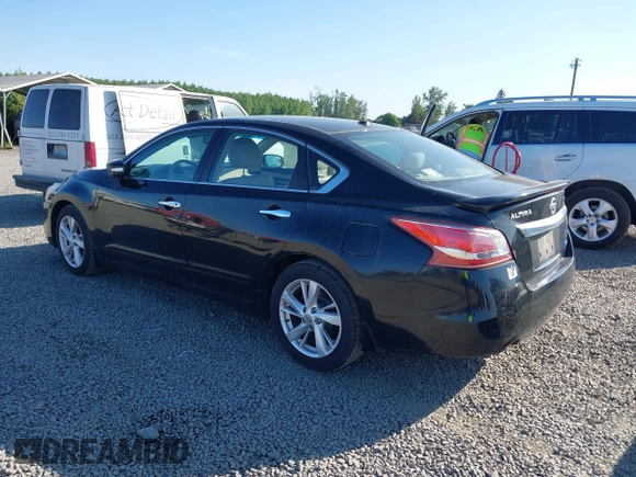 2013 Nissan Altima SV with VIN 1N4AL3AP4DC123285, listed as a IAAI auction lot 42229380 with 149,129 mi miles and . Bid and sale history available at carsss.com. Image 3.