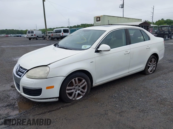 2007 Volkswagen Jetta Wolfsburg Edition with VIN 3VWEF71K37M190720, listed as a IAAI auction lot 42435092 with Not provided miles and . Bid and sale history available at DreamBid. Image 2.