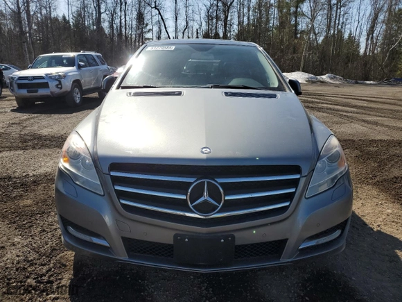 2011 Mercedes-Benz R-Class R 350 BlueTEC with VIN 4JGCB2FE4BA122942, listed as a Copart auction lot 51279585 with 221,307 mi miles and Clean Title. Bid and sale history available at carsss.com. Image 5.
