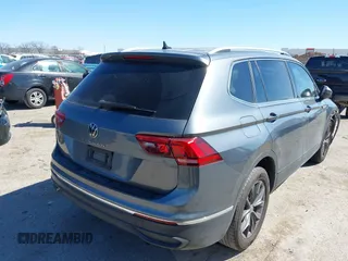 2023 Volkswagen Tiguan SE with VIN 3VV3B7AX5PM142378, listed as a IAAI auction lot 41835204 with 13,670 mi miles and . Bid and sale history available at DreamBid. Image 4.