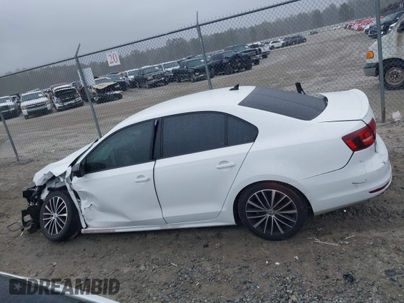 2016 Volkswagen Jetta Sport z VIN 3VWD17AJ0GM394943, wystawiony jako IAAI lot #41844346 z przebiegiem Nie podano mil oraz . Historia ofert i sprzedaży dostępna na DreamBid. Obrazek 15.