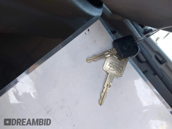 2020 Nissan NV Cargo SV z VIN 1N6BF0KM6LN800927, wystawiony jako IAAI lot #42027239 z przebiegiem 102 724 mil mil oraz . Historia ofert i sprzedaży dostępna na DreamBid. Obrazek 11.